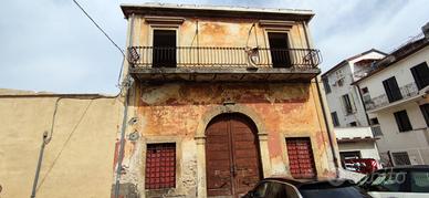 Casa antica nel centro storico di Sora