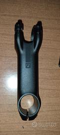 Attacco manubrio Bontrager Blendr 110mm+ accessori