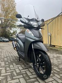 Honda sh 300