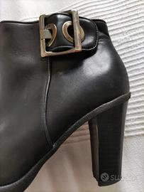 stivaletti in pelle marca Samsonite