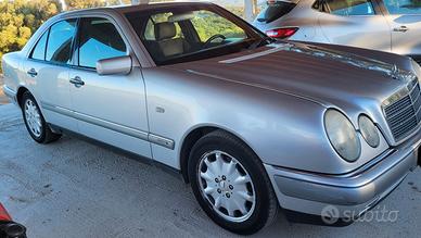 Mercedes 200 K Elegance