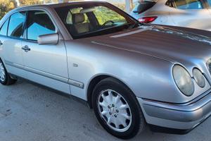 Mercedes 200 K Elegance