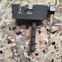 attrezzo smalglia catena