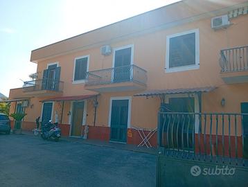 A 2 km dal centro di Pontecagnano Faiano (Sa)