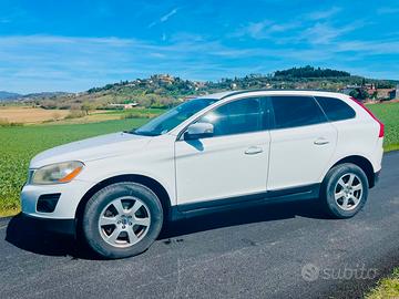 Volvo XC60 2.4 D5 FWD automatica