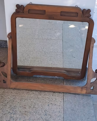 Specchiera