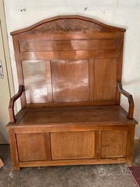 Cassapanca in legno