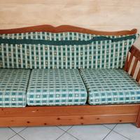 vari mobili e oggetti per casa 