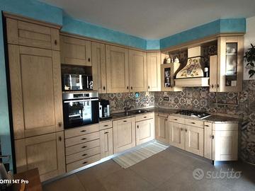 Mobili cucina SENZA elettrodomestici e rubinetto