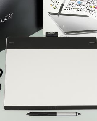 Wacom Intuos Pen & Touch taglia Medium
