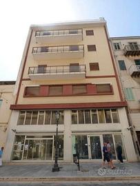 Intero grande edificio, INVESTIMENTO SICURO P2