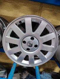 CERCHI USATI RAGGIO 16 POLLICI RENAULT Clio - CPC1