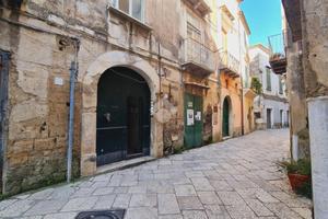 5 LOCALI A SANT'AGATA DE' GOTI