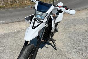 wr 125x