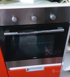 Mobile  , forno , divano   e altra roba