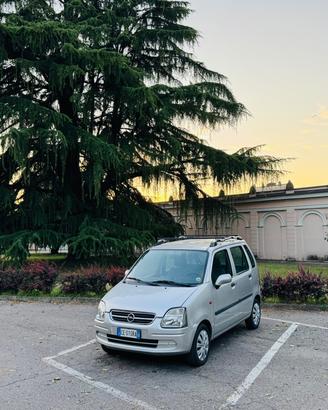 Opel Agila 1.2 16V Club