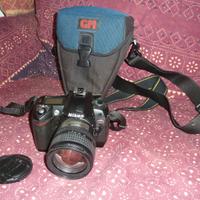 Nikon D70 con Zoom Nikkor 18-70