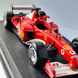 Ferrari F2002 modellino 