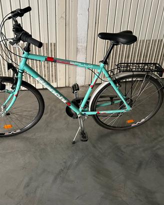 Bicicletta Bianchi Spillo 28
