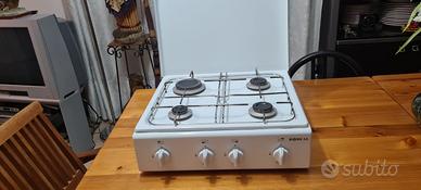 Cucina portatile adatta per tutti gli usi  4 fuoch