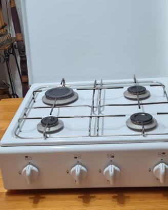 Cucina portatile adatta per tutti gli usi  4 fuoch