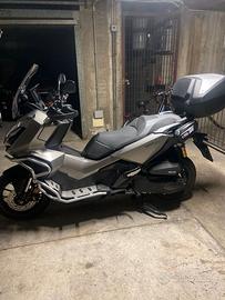 HONDA ADV 350 2025 KM 7000 IN GARANZIA