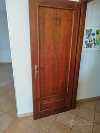 Porte interne in legno massiccio 