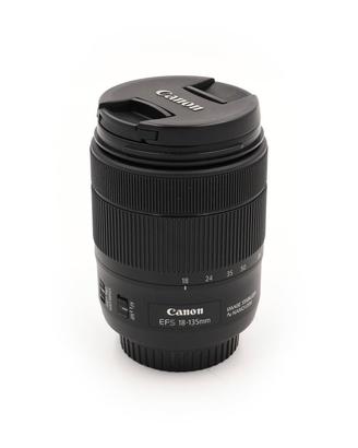 Canon EF-S 18-135mm f/3.5-5.6 IS USM