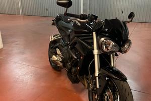 Triumph Street Triple A2