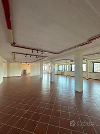 NEGOZIO A BASSANO DEL GRAPPA