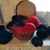 cappelliera antica e cappelli d'epoca 