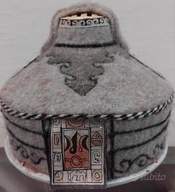 Yurta in feltro della Mongolia