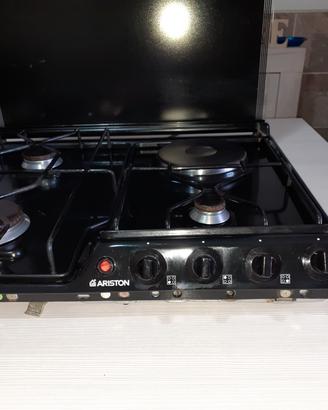 Affar Piano cottura Ariston 3Fuochi GPL + 1Piastra