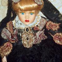 Bambola porcellana in abito stile gotico + omaggio