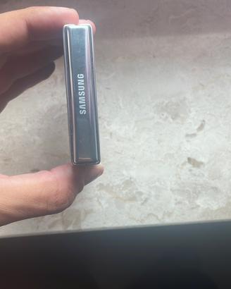 Samsung galaxy zflip 5 512gb