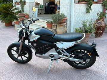 Super soco tc max 125