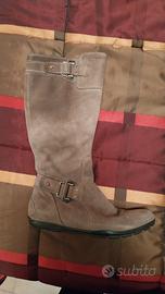 Stivali scamosciati marrone chiaro 