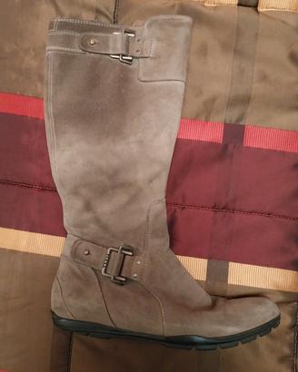 Stivali scamosciati marrone chiaro 