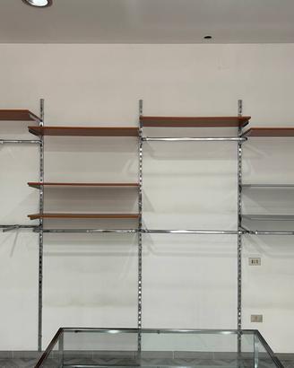 Scaffalatura completa per negozio abbigliamento