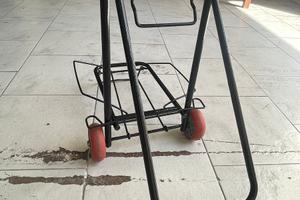 Carrellino pieghevole porta cassetta e/o sdraio