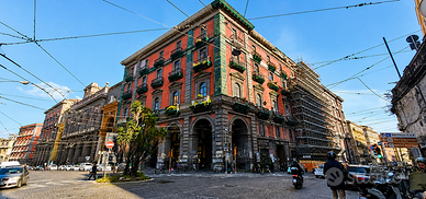 Centro Via Pessina 3 Vani di fronte  Museo Mann