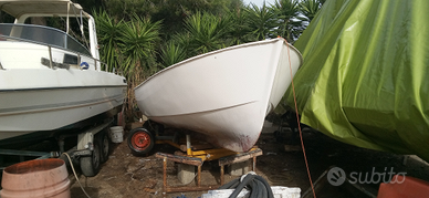 Gozzetto in vetroresina