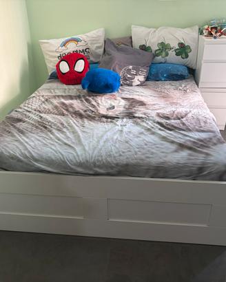 Letto  matrimoniale ikea con cassettoni