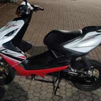 YAMAHA AEROX 