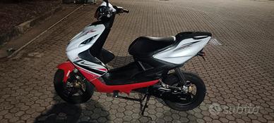 YAMAHA AEROX 