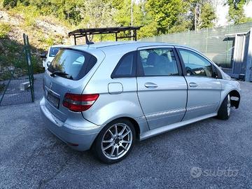 Fanale posteriore dx MERCEDES CLASSE B 180 '10