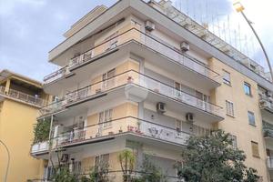3 LOCALI A ROMA
