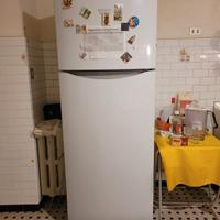 Frigo con frizer Ariston