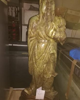Statue in giada