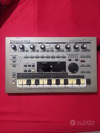 Roland MC 303